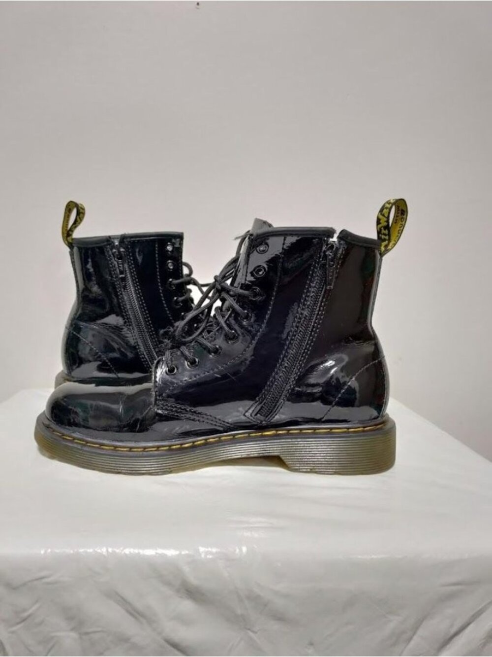 Doc Dr Martens Patent Leather Ankle Combat Boots Black Unisex Kids Size 4M/5W - Picture 5 of 11